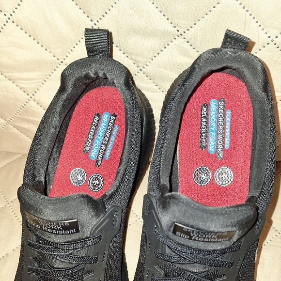 Skechers Women's Black Slip-Resistant Athletic Shoes - Picture 2 of 5